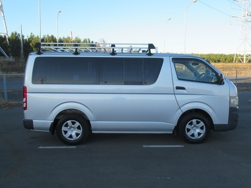 HIACE VAN-3