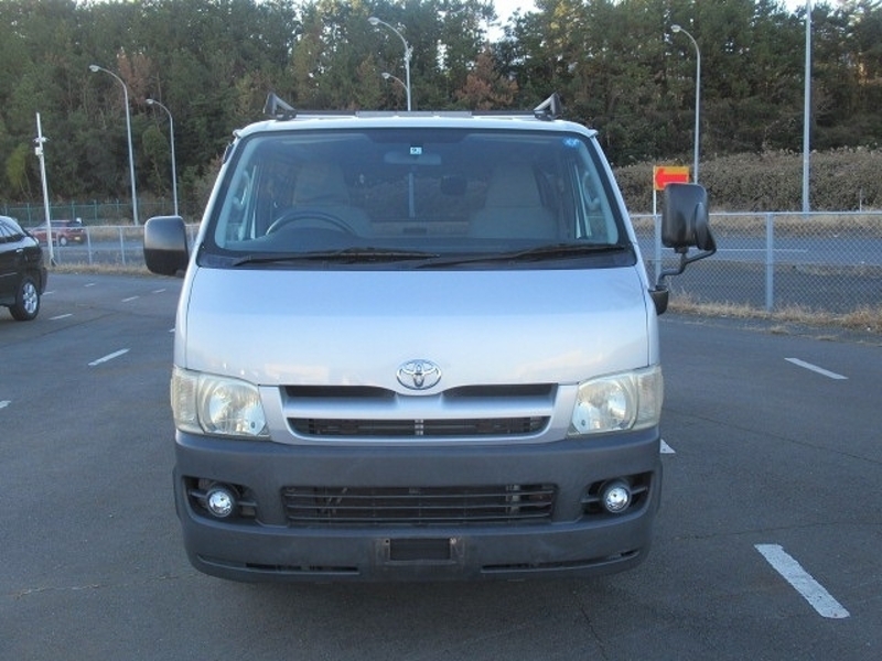 HIACE VAN-8