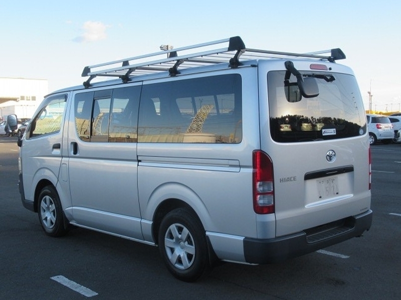 HIACE VAN-12