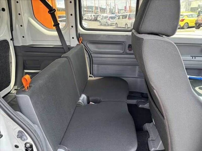 N-VAN