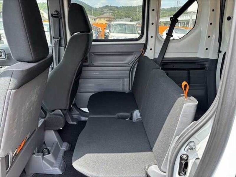 N-VAN