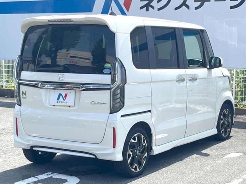 N BOX CUSTOM