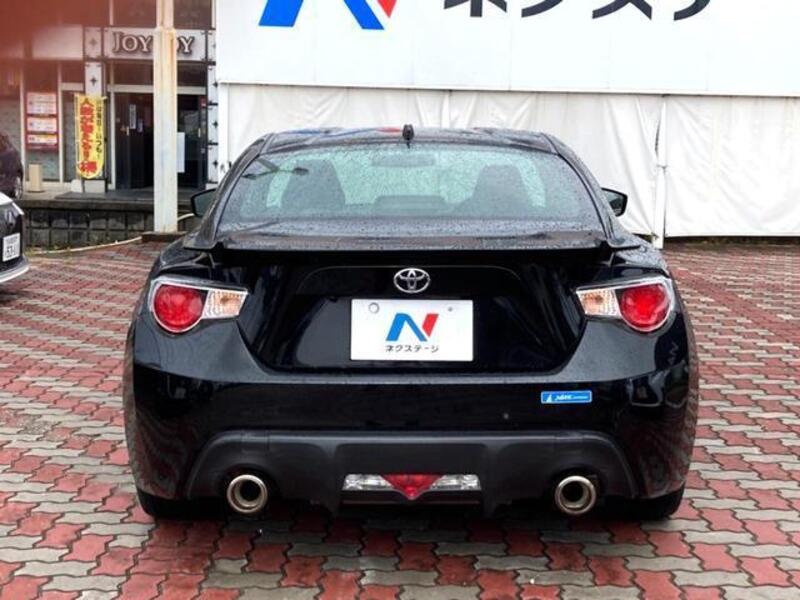 86