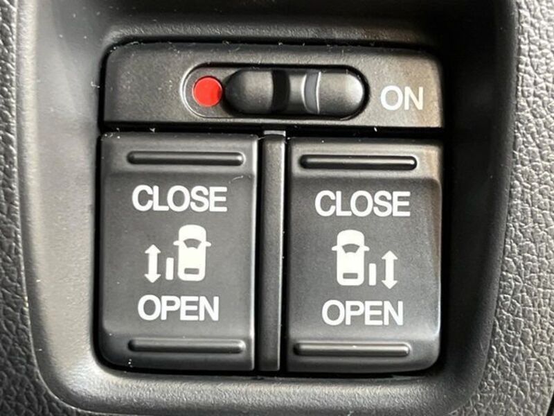 N BOX