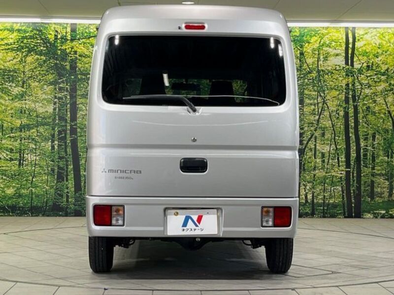 MINICAB VAN