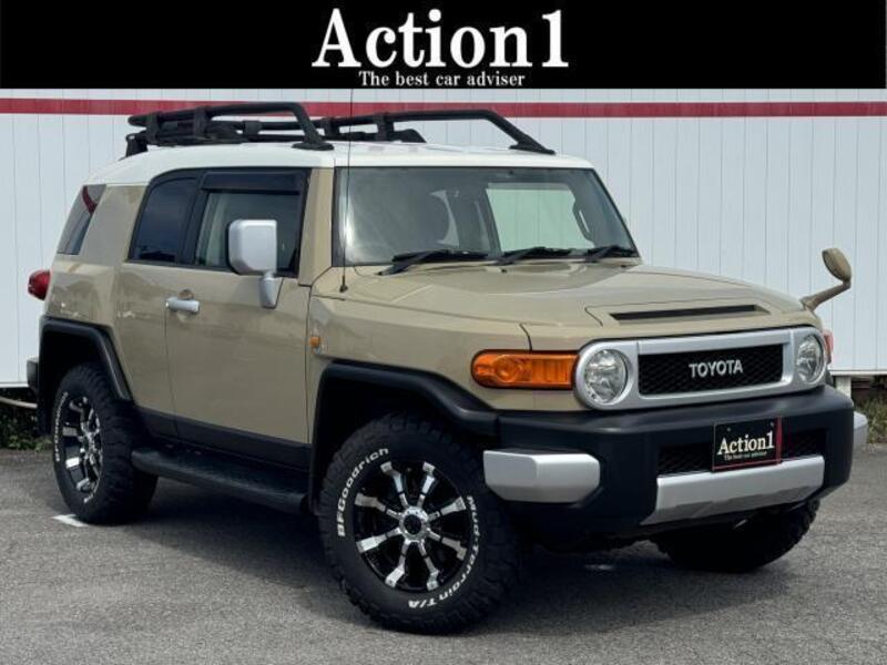 TOYOTA FJ CRUISER