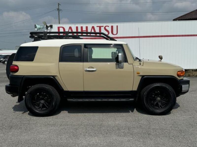 FJ CRUISER