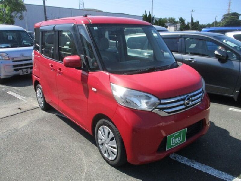 NISSAN DAYZ ROOX