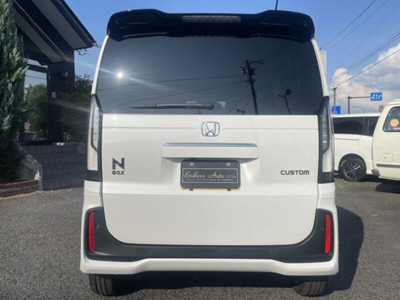 N BOX CUSTOM