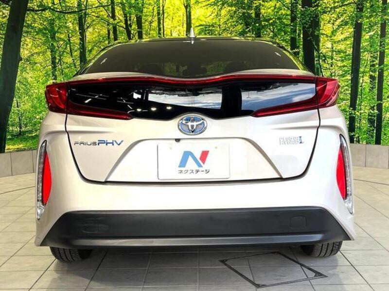 PRIUS PHV