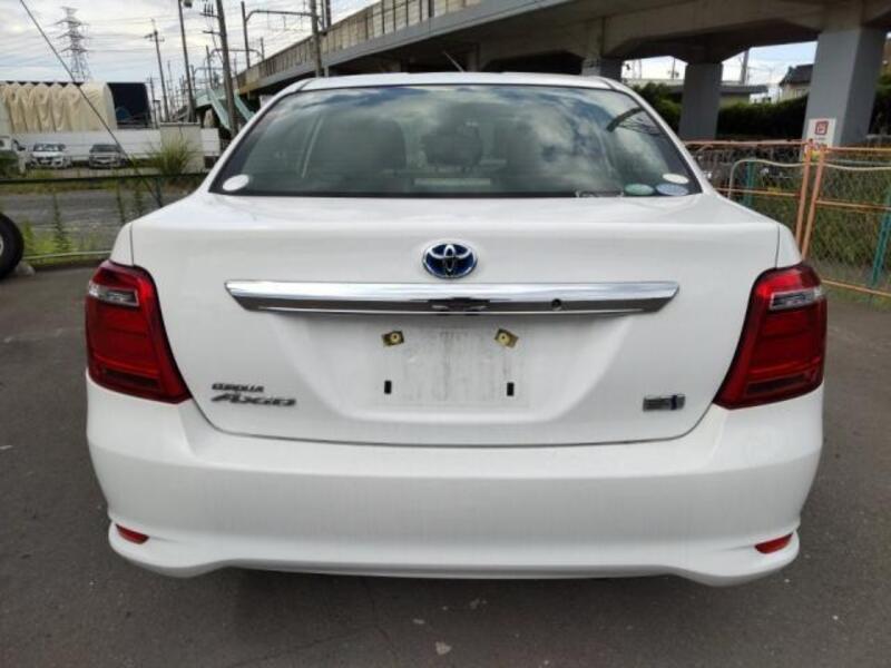 COROLLA AXIO