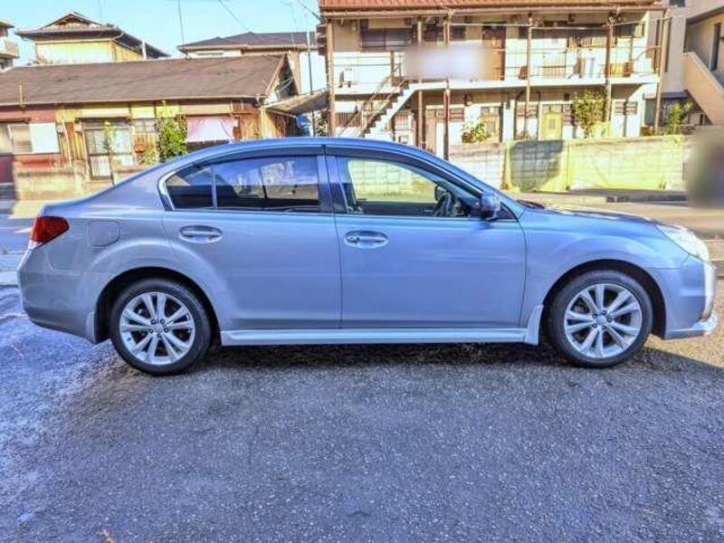 LEGACY B4