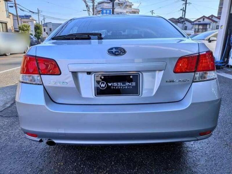 LEGACY B4