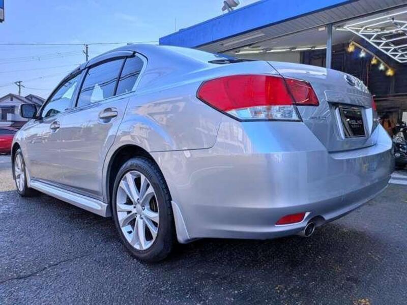 LEGACY B4