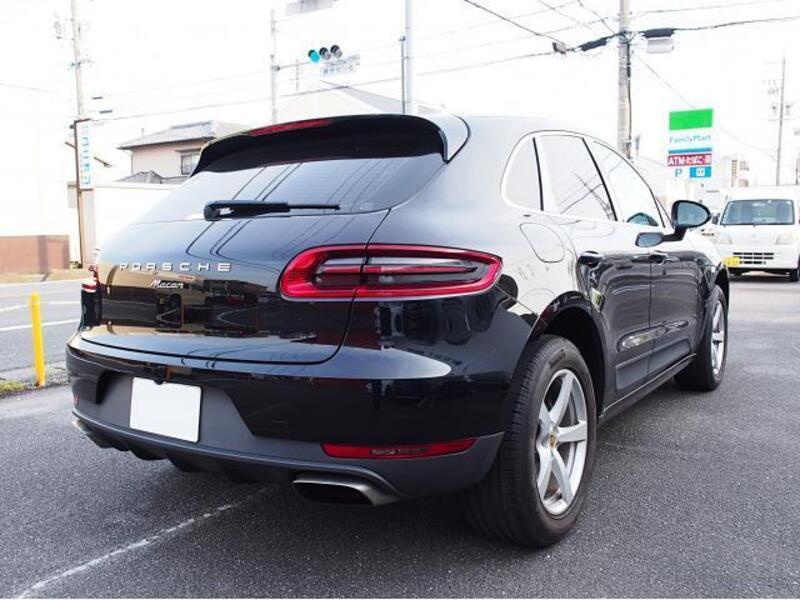 MACAN