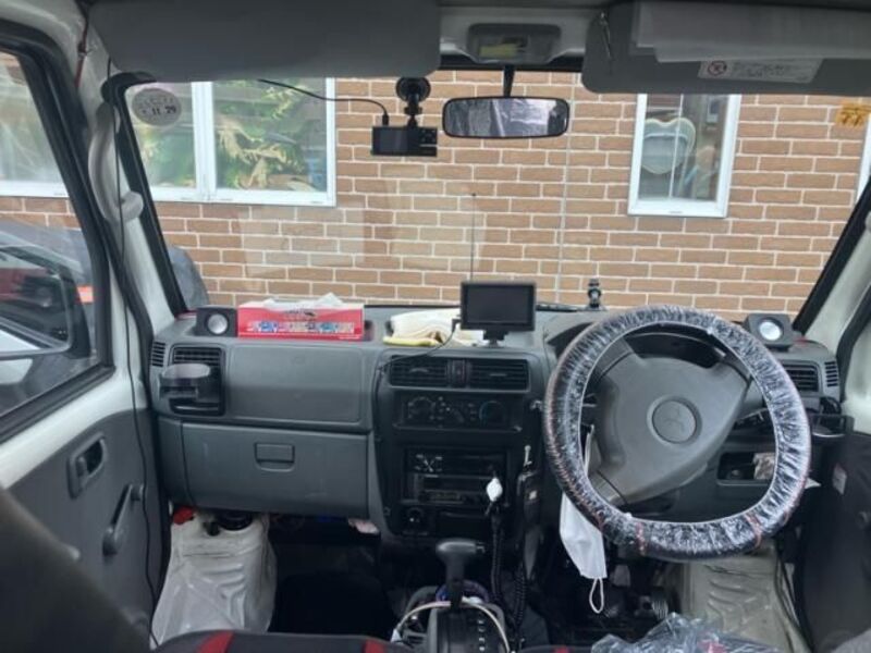 MINICAB VAN