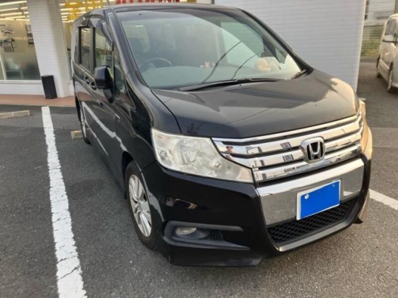 HONDA STEPWAGON SPADA