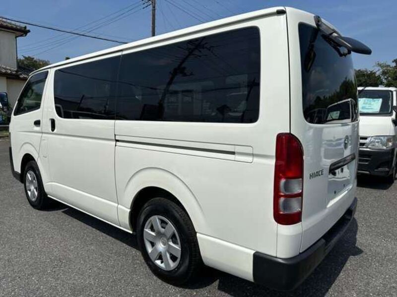 HIACE VAN