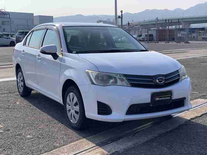 COROLLA AXIO