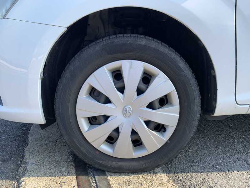 COROLLA AXIO