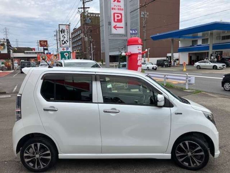 WAGON R