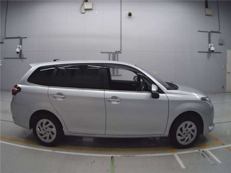 COROLLA FIELDER