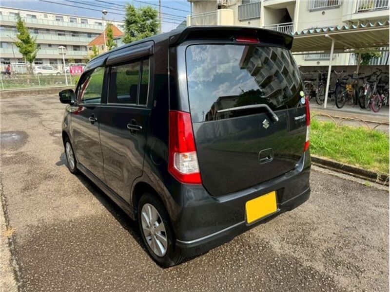 WAGON R