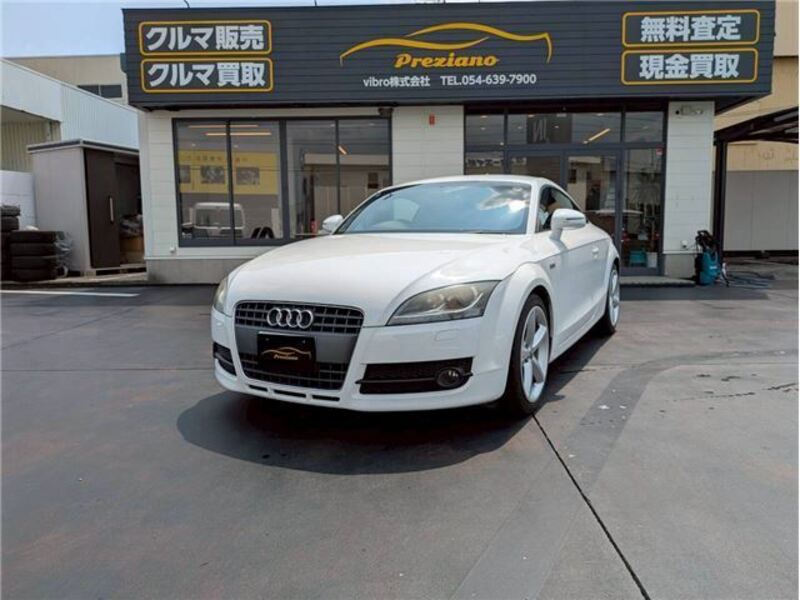 AUDI TT