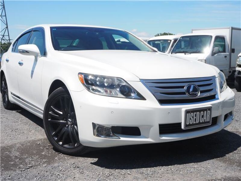 LEXUS LS