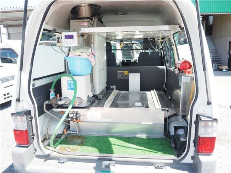 BONGO VAN