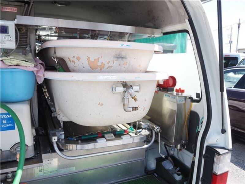 BONGO VAN