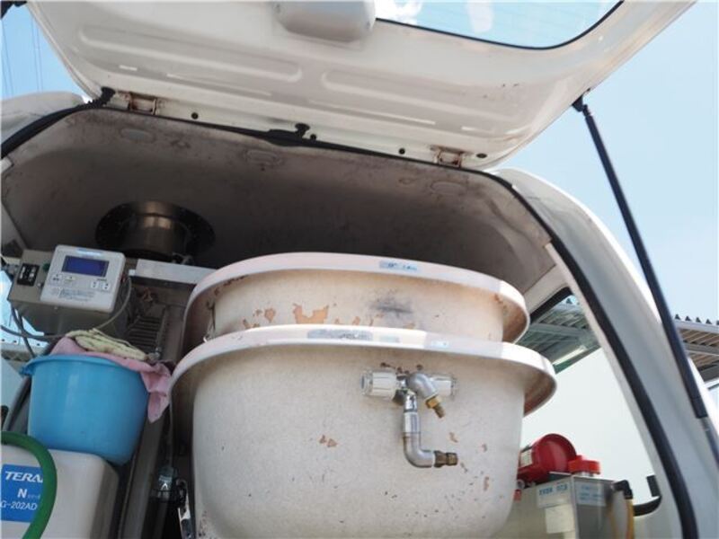 BONGO VAN