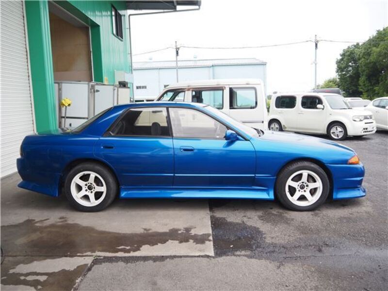 SKYLINE