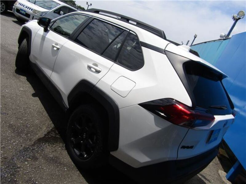RAV4
