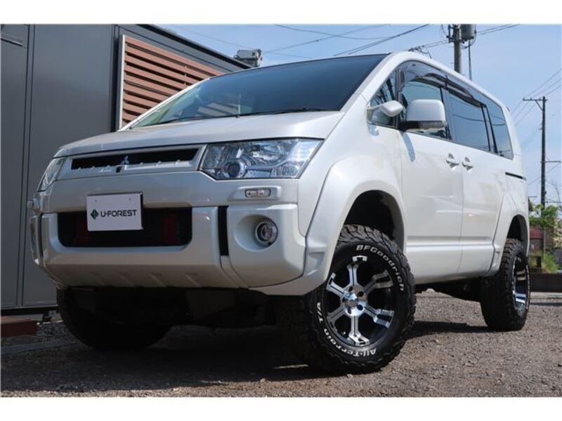 MITSUBISHI DELICA D5