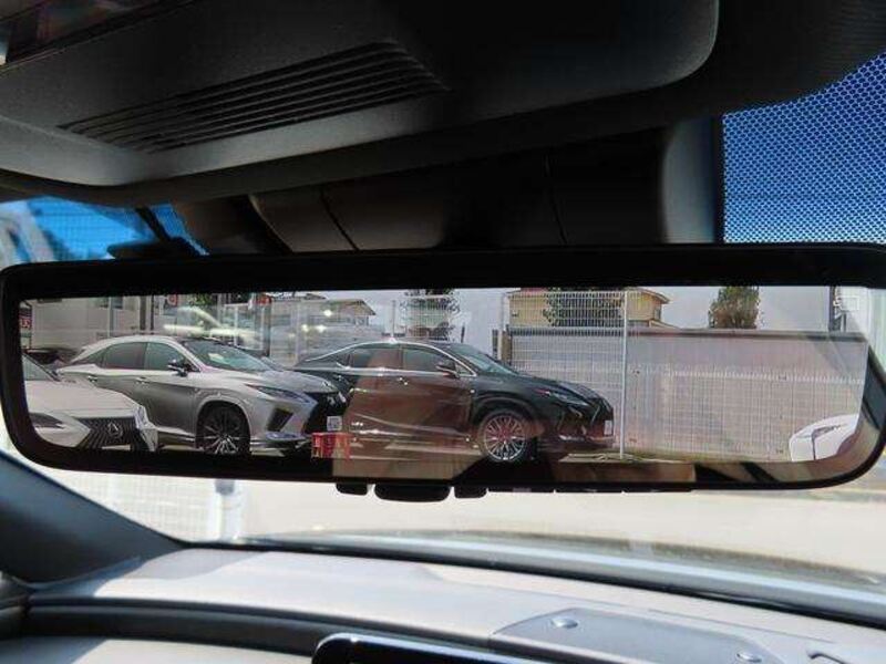 ES