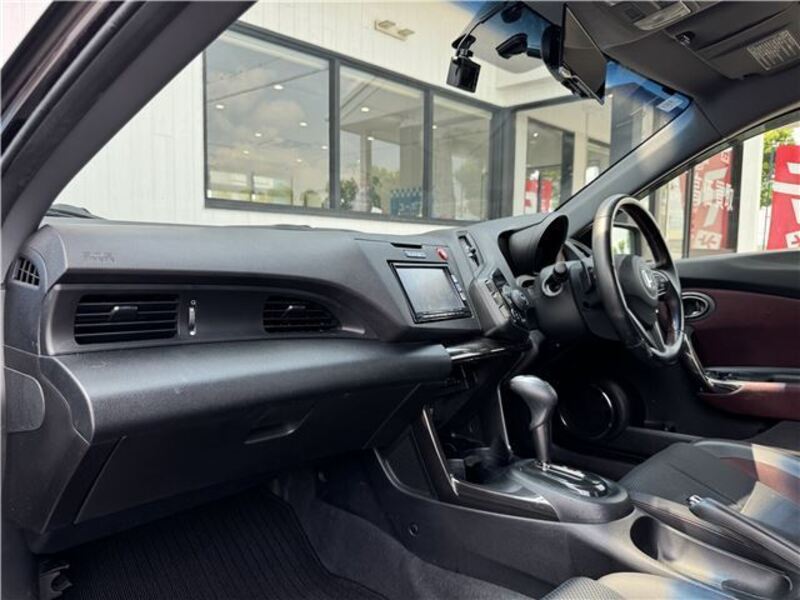 CR-Z