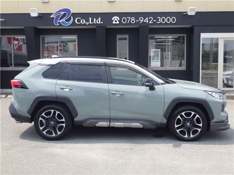 RAV4