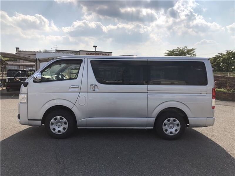 HIACE VAN