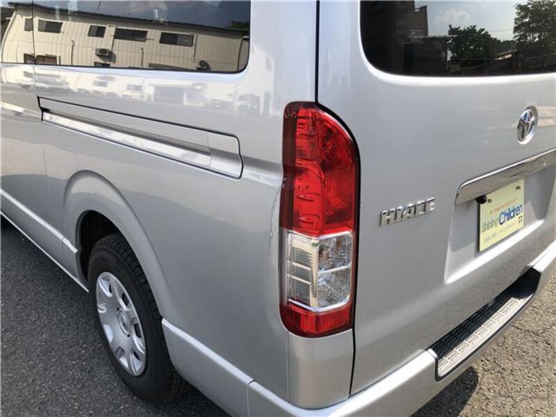 HIACE VAN