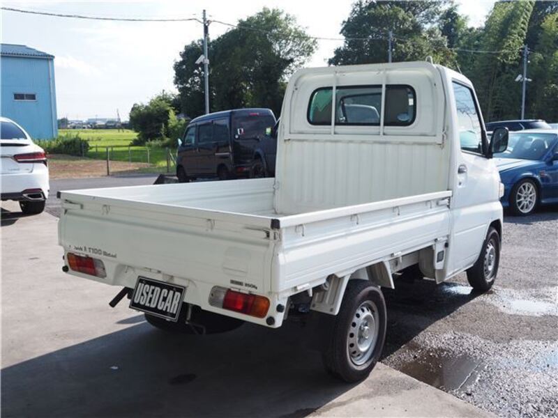 CLIPPER TRUCK