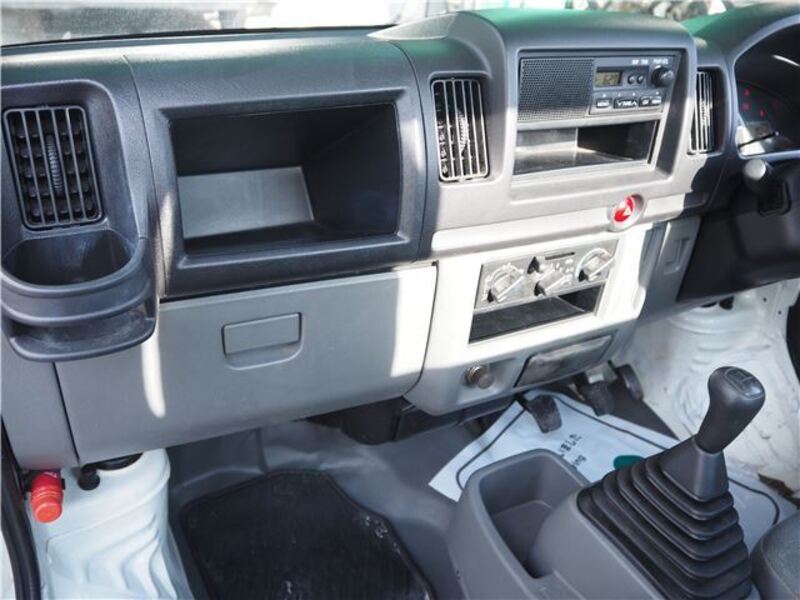 CLIPPER TRUCK