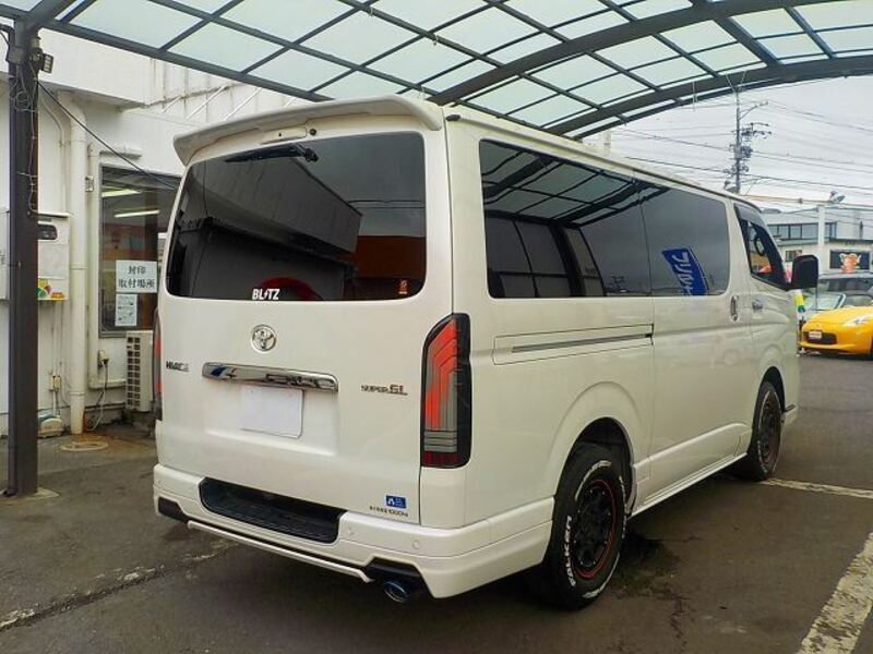 HIACE VAN