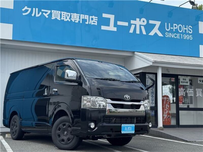 TOYOTA HIACE