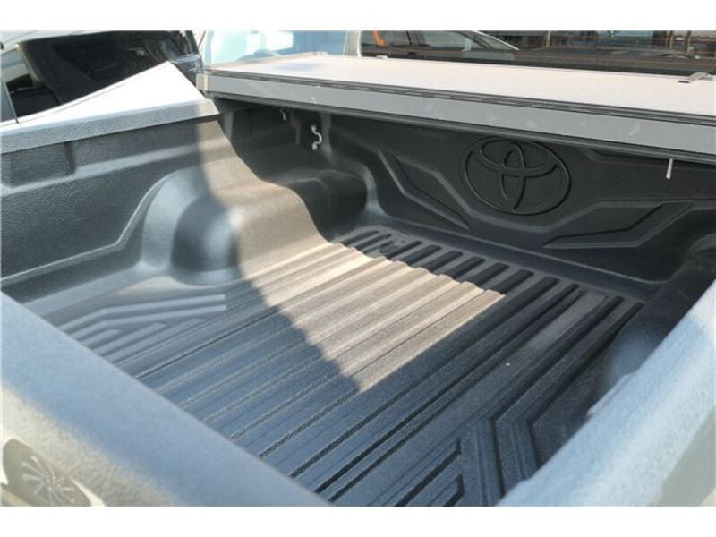 HILUX