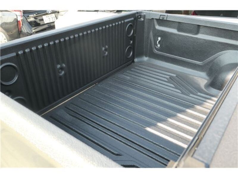 HILUX