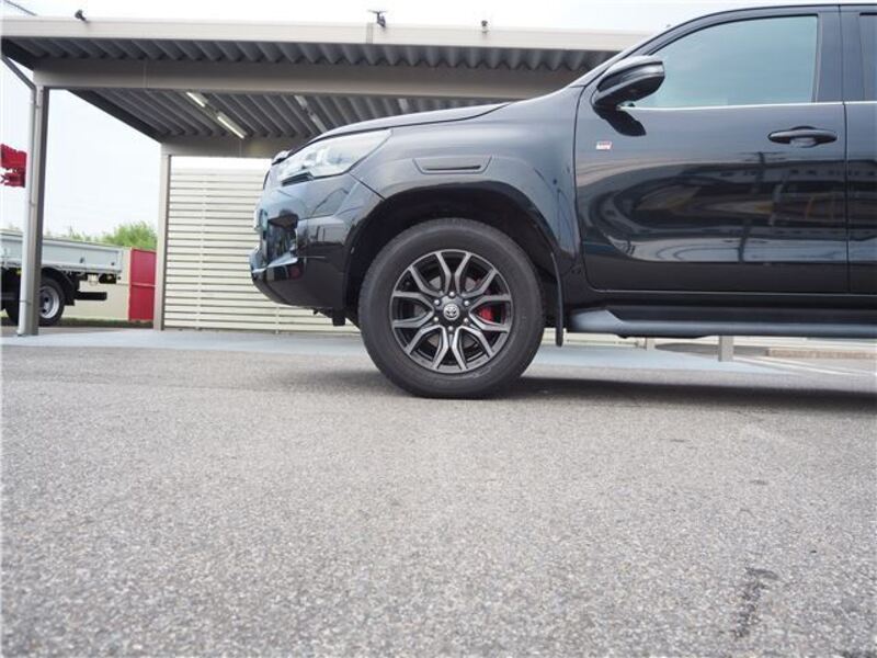 HILUX