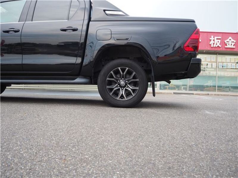 HILUX