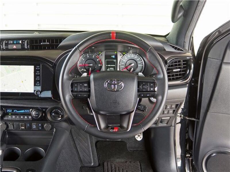 HILUX