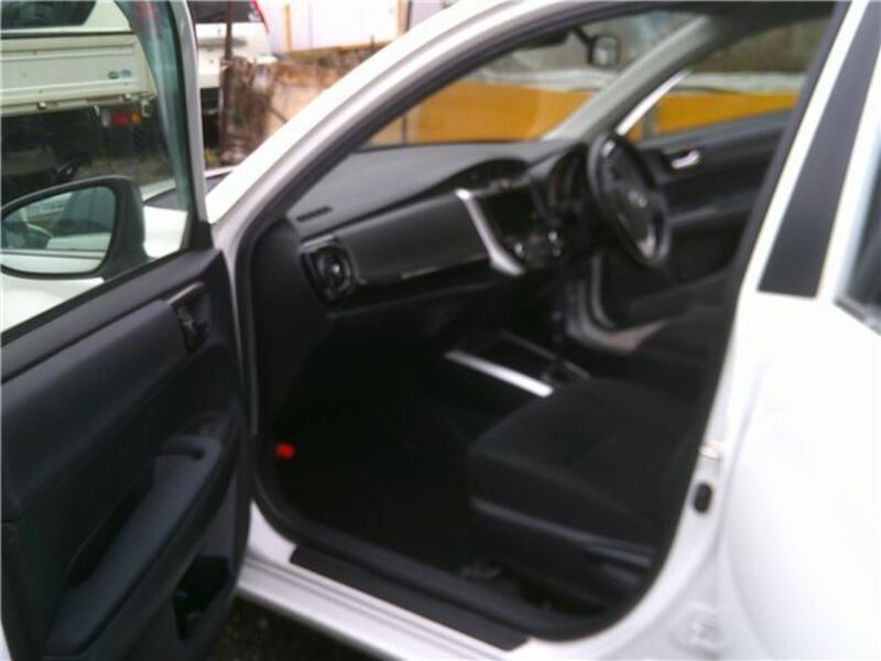 COROLLA FIELDER